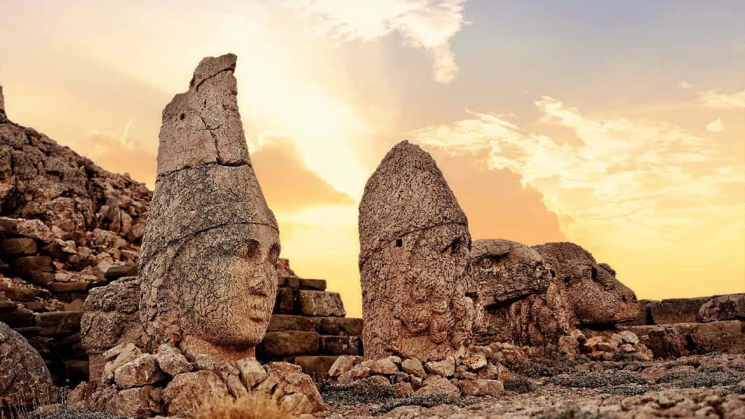 Nemrut Dağı Turu — Adıyaman çıkışlı günübirlik tur